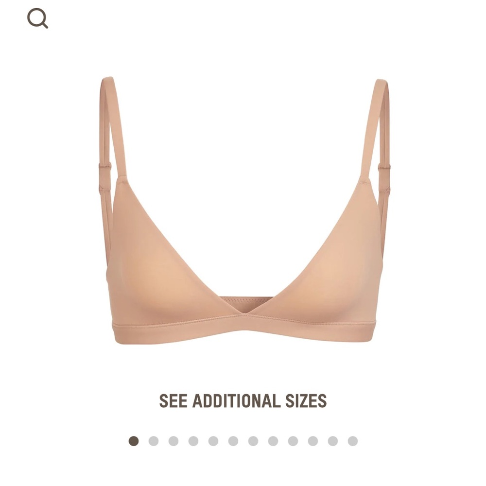 SKIMS FITS EVERYBODY TRIANGLE BRALETTE Size S
